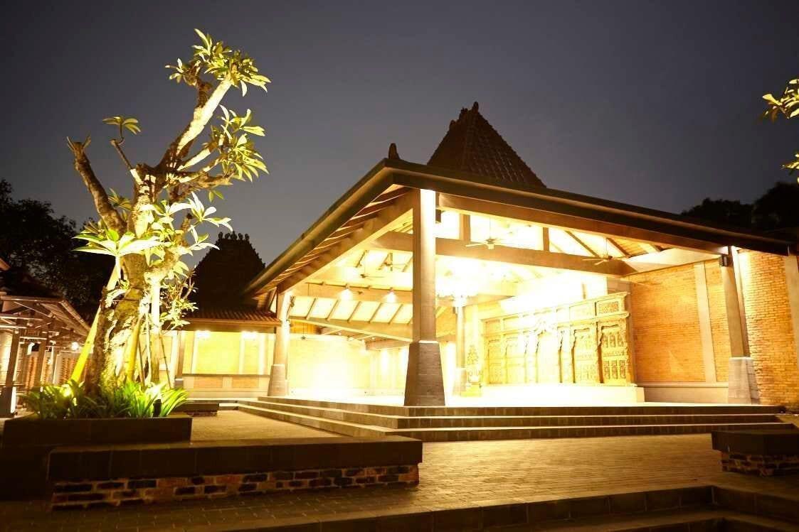 Amanuba Hotel & Resort Rancamaya Bogor Exteriör bild