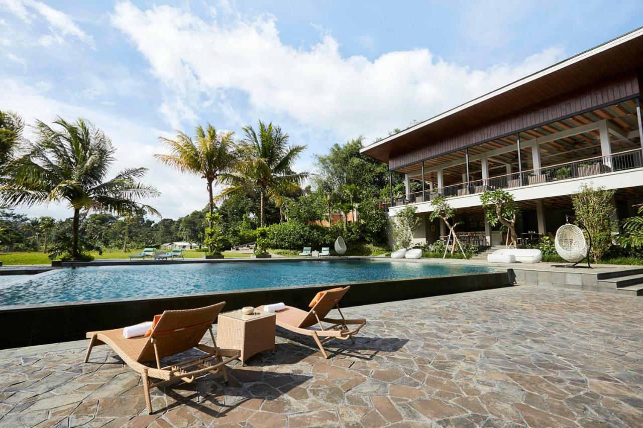 Amanuba Hotel & Resort Rancamaya Bogor Exteriör bild